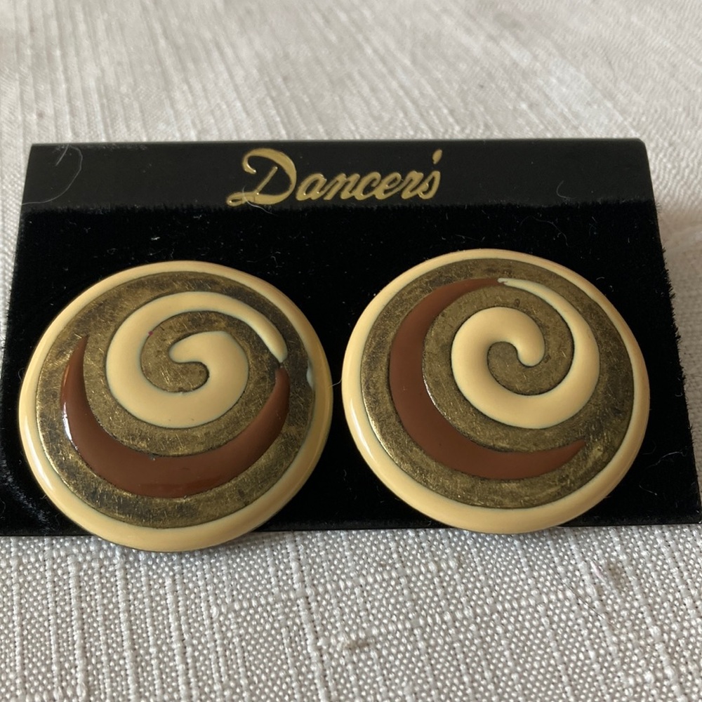 Dancer’s earrings